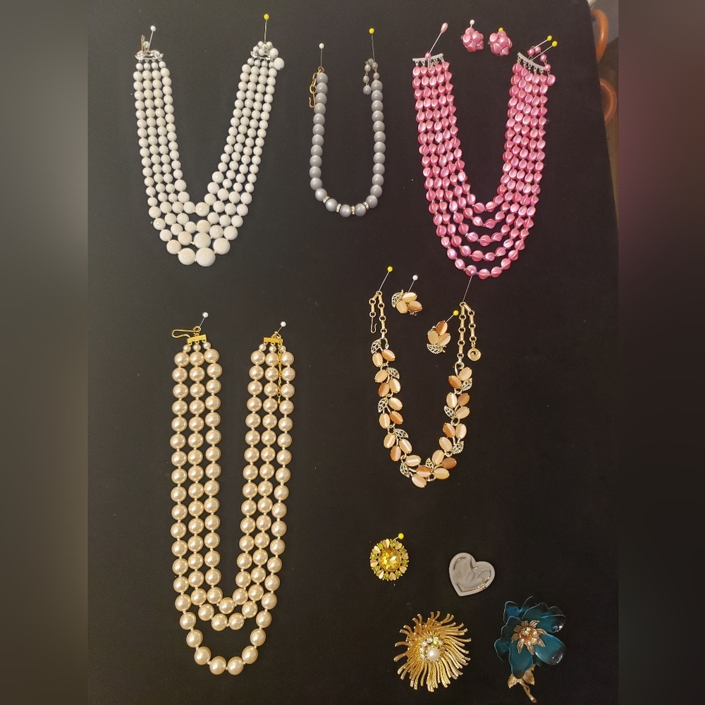 Vintage jewelry lot bundle necklace brooch earrings 80s mid century